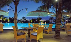 Beachcomber Hotels &amp; Resorts; Mauritius; île Maurice; Le Victoria Hotel; 4+-star; Beach; Travel; Tourism; Sea view; Beach view; Pool side; Service; Food; Restaurant; 