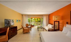 Victoria Beachcomber Resort & Spa;