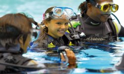 Beachcomber Hotels & Resorts; Mauritius; île Maurice; Le Victoria Hotel; 4+-star; Beach; Travel; Tourism; Miniclub; Mini-club; Service, Nautical sports, Sport nautique, Diving school, Pool, Piscine