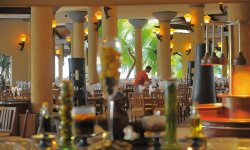 Beachcomber Hotels & Resorts, Mauritius, île Maurice, Le Victoria Hotel, 4+-star, Beach, Travel, Tourism, Sea view, Beach view, Pool side, Service, Food, Restaurant,