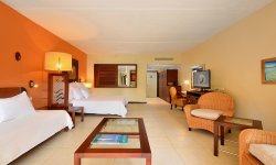 Victoria Beachcomber Resort & Spa;