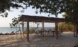 Vamizi-Island-Tartaruga-Dining-area-on-Beachfront.jpg