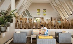 Victoria Beachcomber Resort & Spa;