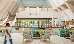 Victoria Beachcomber Resort & Spa;